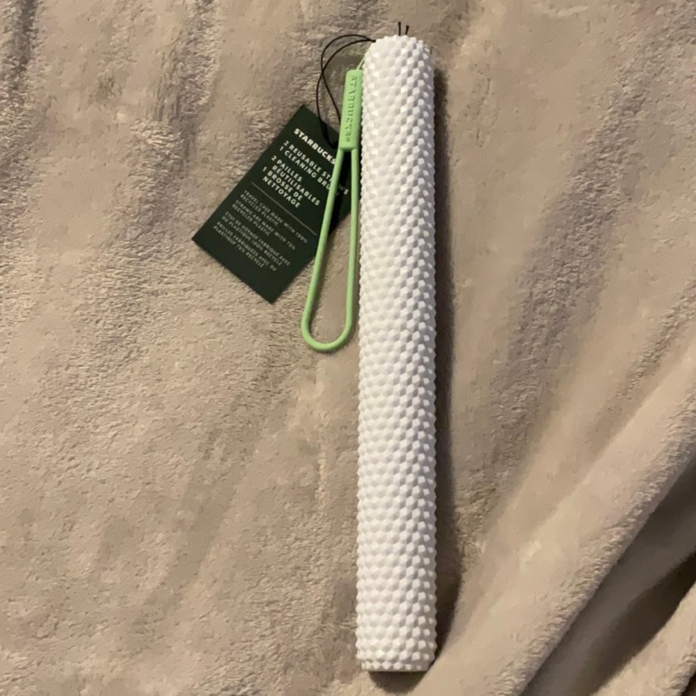 COPY - COPY - COPY - New Starbucks straw set with case